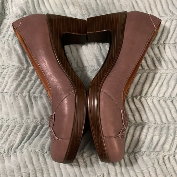 Carly High Heels by Kravings - Taupe / Flower Embellishment - 9 - Picture 7 of 7